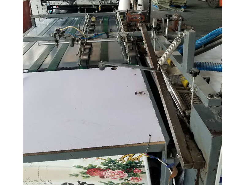 多彩(cai)切縫(feng)印收(shou)一體(ti)機